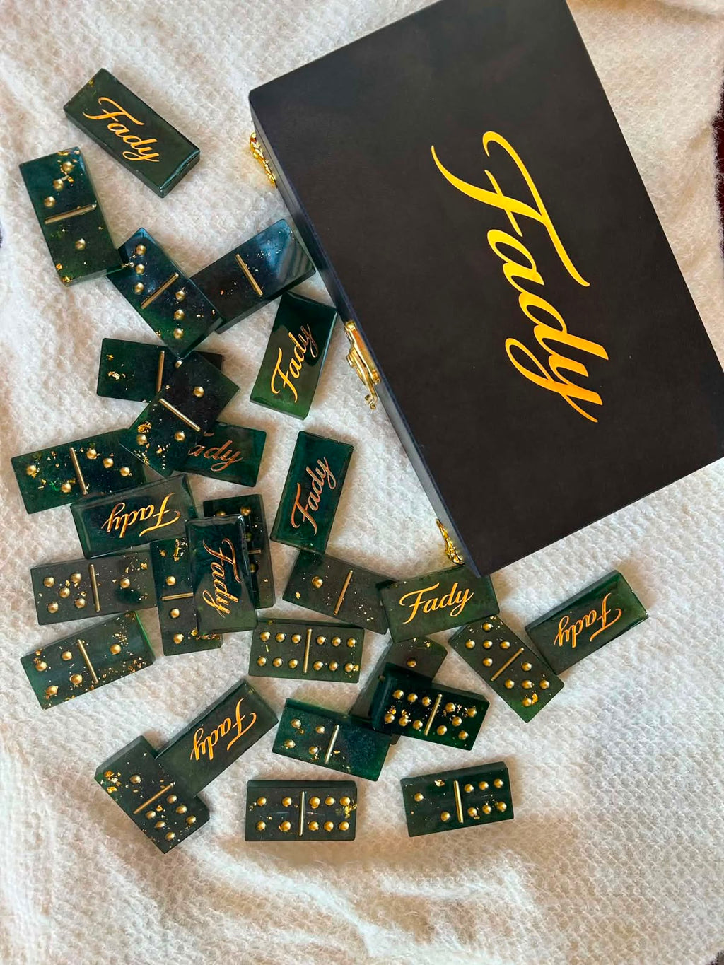 Resin domino set